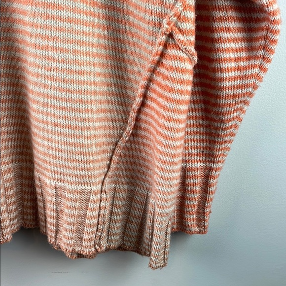 Cabi striped tunic sweater Size L - Picture 2 of 6